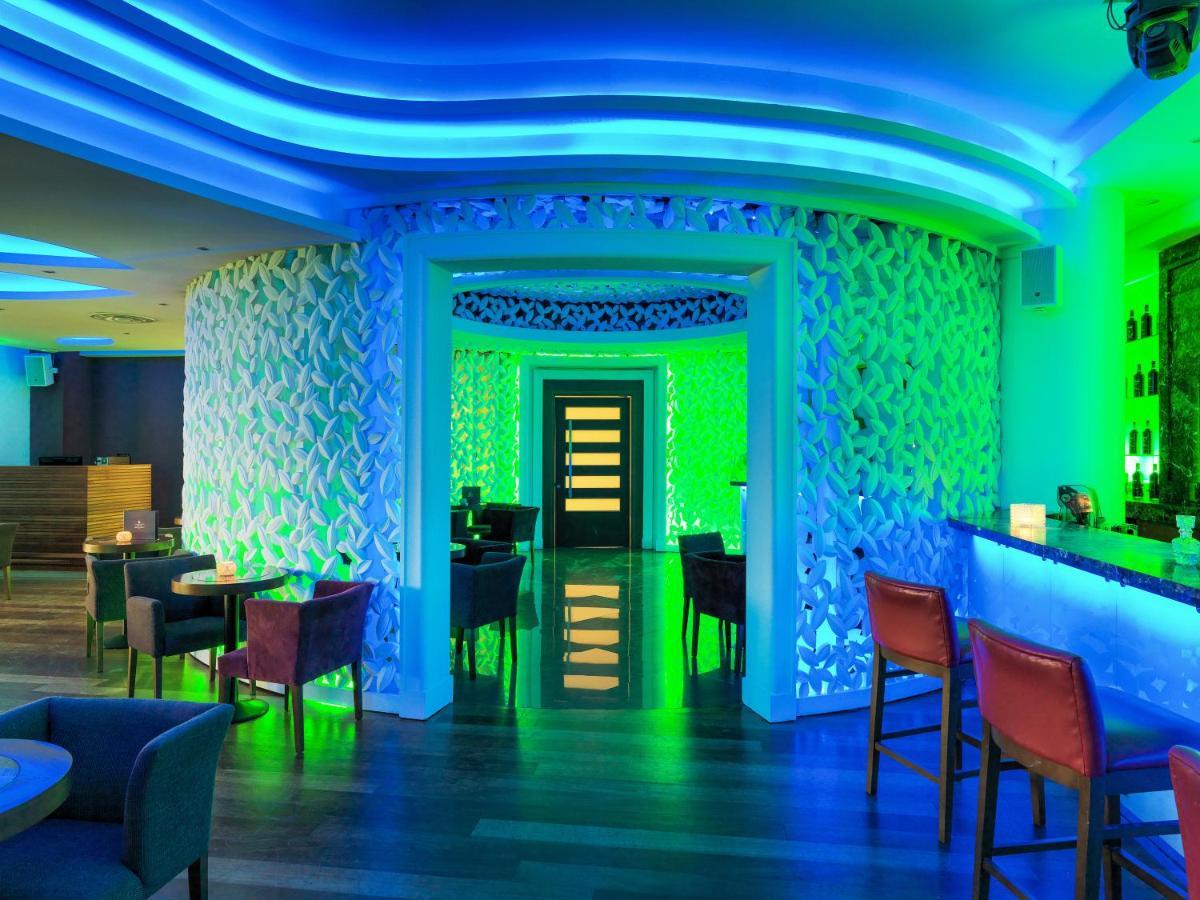 Olympic Lagoon Resort Agia Napa Buitenkant foto