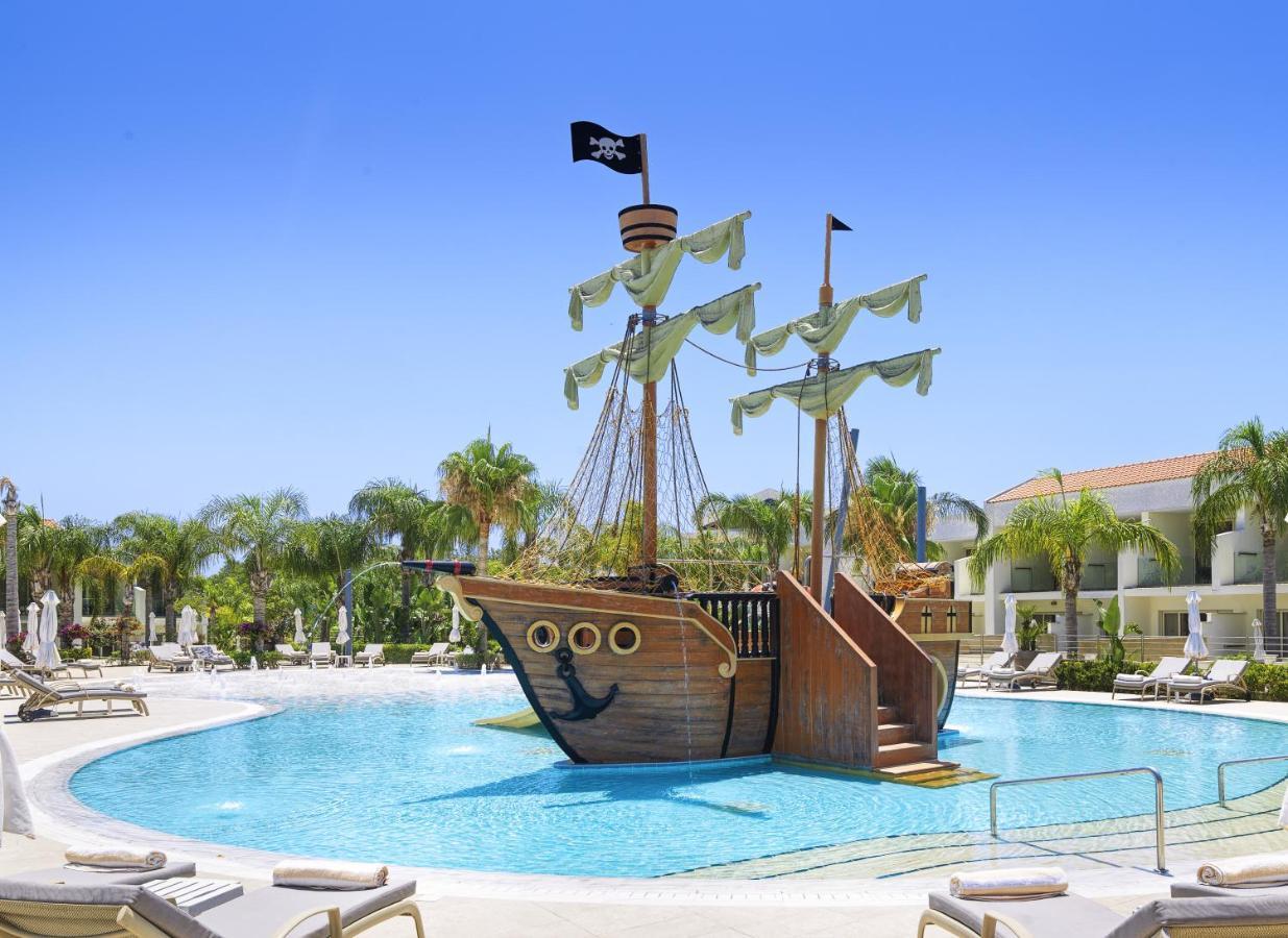 Olympic Lagoon Resort Agia Napa Buitenkant foto