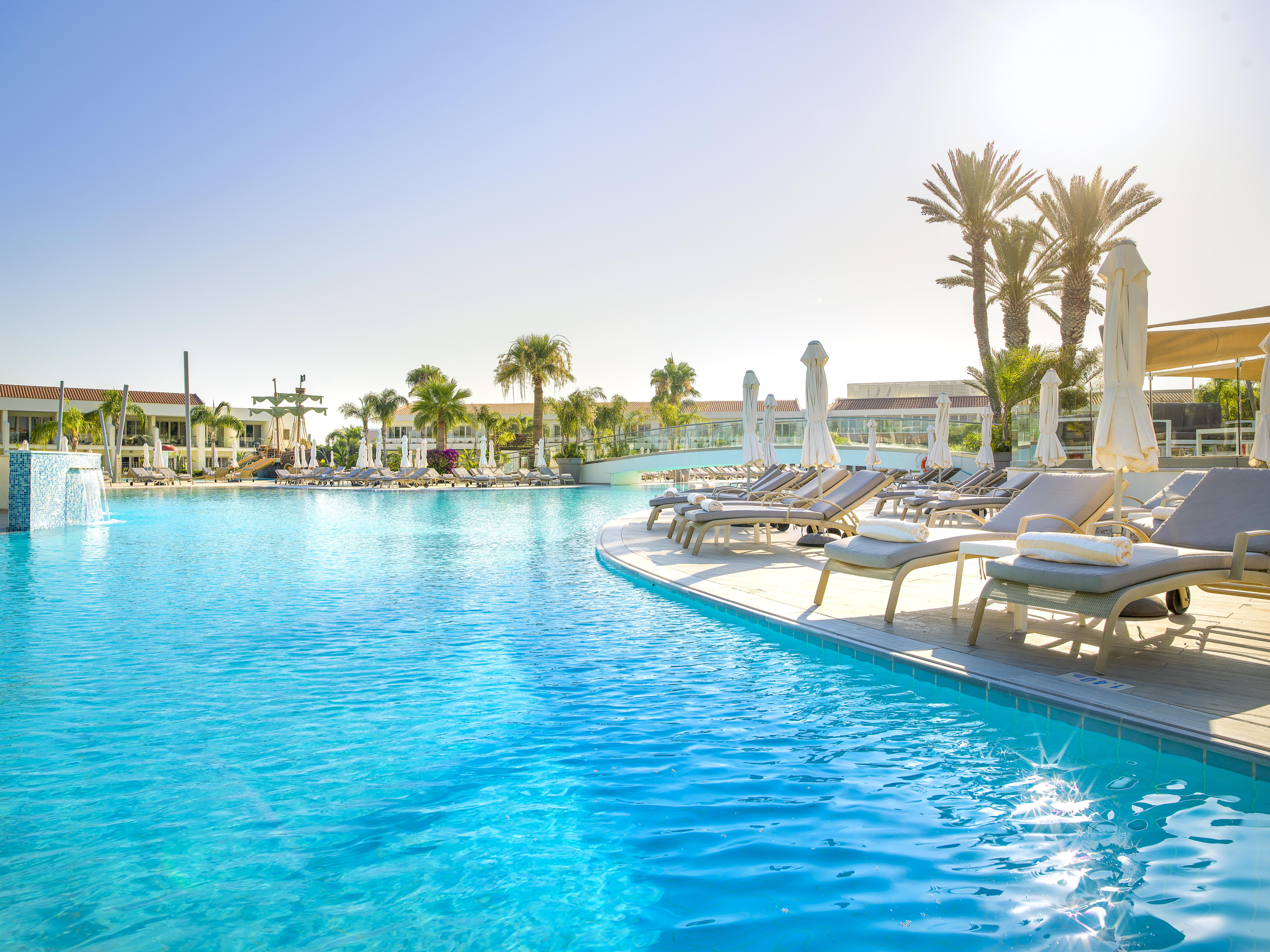Olympic Lagoon Resort Agia Napa Buitenkant foto